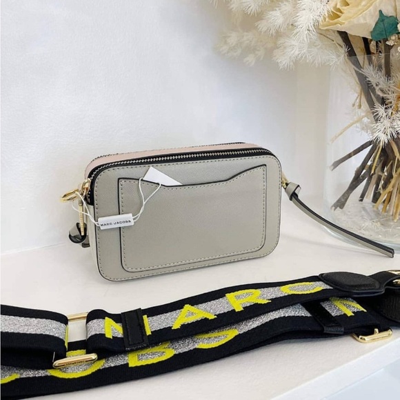 NWT Marc Jacobs Women's Snapshot Crossbody Bag Print Dust Pink Gray Multi - Picture 3 of 11